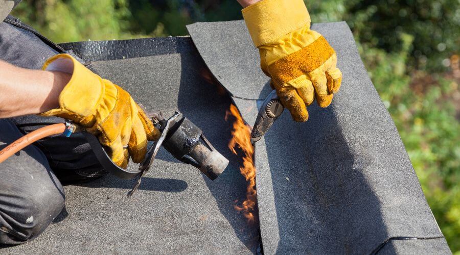 Professional residential roofers in Mount Auburn, IA